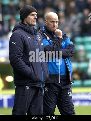 Rangers manager Kenny McDowall (right) and assistant manager Gordon Durie (left) during the Scottish League Championship match at Easter Road, Edinburgh. Stock Photo