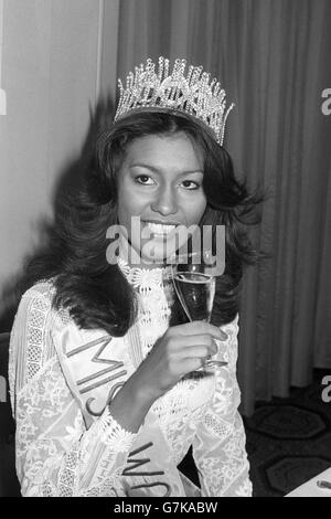 Miss World 1975. Miss Puerto Rico, Wilnelia Merced winner of the ...