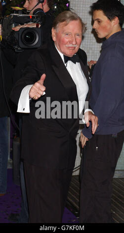 British Comedy Awards 2004 - London Television Studios. Leslie Phillips. Stock Photo