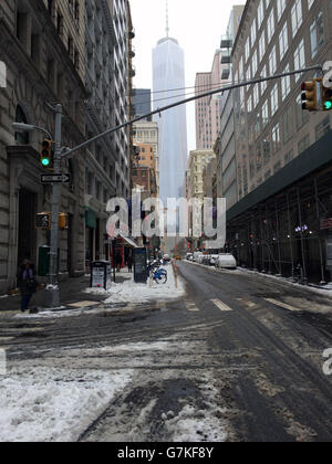 New York: Winter storm blankets Financial District Stock Photo