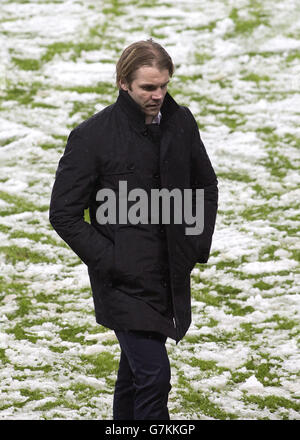 Soccer - Scottish Championship - Rangers v Heart of Midlothian - Ibrox Stadium. Hearts manager Robbie Neilson on the pitch after the game was abandoned during the Scottish Championship match at Ibrox Stadium, Glasgow. Stock Photo