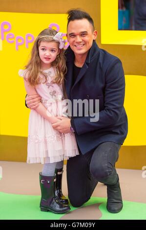 Gareth Gates and daughter Missy arriving at a screening of Peppa Pig: The Golden Boots at the Odeon cinema, in Leicester Square, London. Stock Photo