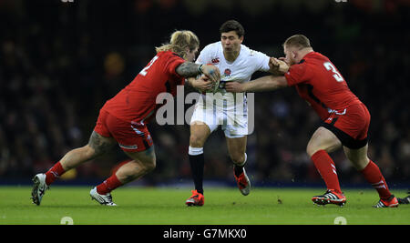 Rugby Union - 2015 RBS Six Nations - Wales v England - Millennium Stadium. Wales' Richard Hibbert and Samson Lee and England's Ben Youngs Stock Photo