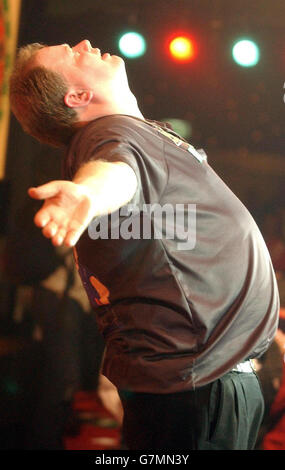 Lakeside World Championship Final. Raymond van Barneveld celebrates his victory against Martin Adams. Stock Photo