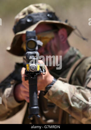 a soldier from the 2nd Battalion, The Royal Regiment of Scotland(2SCOTS ...