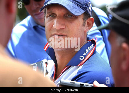 Cricket - England's Mark Butcher speaks to journalists at the Wanderers ground in Johannesburg Stock Photo