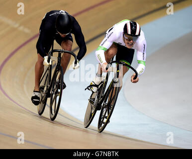 Australia's Matthew Glaetzer out sprints New Zealand's Sam Webster during the Men's Sprint 1/8 Finals during day four of the UCI Track Cycling World Championships at the Velodrome National, Saint-Quentin-en-Yvelines, France. Stock Photo