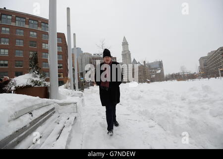 Mayor of London Boris Johnson begins his six-day visit to the USA with a walkabout in sub-zero temperatures around the 'big dig' regeneration project in Boston, USA. Stock Photo