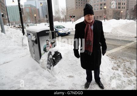 Mayor of London Boris Johnson begins his six-day visit to the USA with a walkabout in sub-zero temperatures around the 'big dig' regeneration project in Boston, USA. Stock Photo