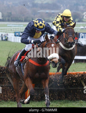 Ambobo and jockey Barry Geraght, clear of second placed Brewster ridden by David Dennis. Stock Photo