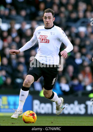 Soccer - Sky Bet Championship - Derby County v Sheffield Wednesday - iPro Stadium. Richard Keogh, Derby County Stock Photo