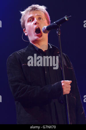 Tsunami Relief Concert - Millennium Stadium. Aled Jones. Stock Photo