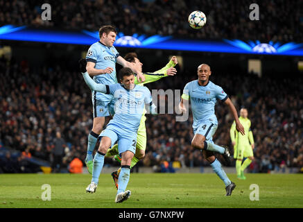 Soccer - UEFA Champions League - Round of 16 - First Leg - Manchester City v Barcelona - Etihad Stadium Stock Photo