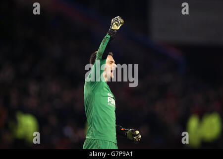 Burnley goalkeeper Thomas Heaton celebrates his sides win during the Barclays Premier League match at Turf Moor, Burnley. PRESS ASSOCIATION Photo. Picture date: Saturday March 14, 2015. See PA story SOCCER Burnley. Photo credit should read: Lynne Cameron/PA Wire. Stock Photo