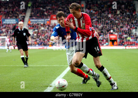 Soccer - FA Cup - Southampton v Portsmouth - St Mary's Stock Photo