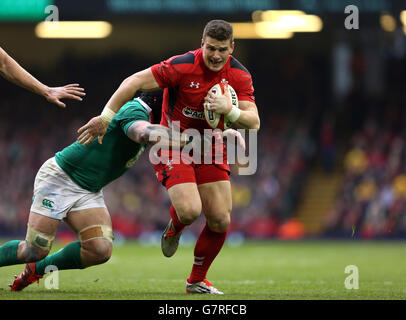 Rugby Union - 2015 RBS 6 Nations - Wales v Ireland - Millennium Stadium. Wales' Scott Williams in action during the RBS 6 Nations match at the Millennium Stadium, Cardiff. Stock Photo