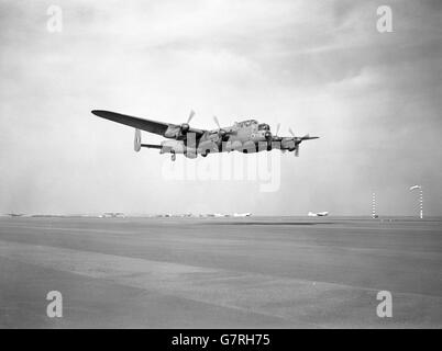 Military - Royal Air Force - Lancaster Retirement - St. Mawgan Coastal Command Station, Cornwall Stock Photo