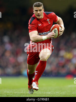 Wales Scott Williams during the RBS 6 Nations match at the Millennium Stadium, Cardiff. Stock Photo