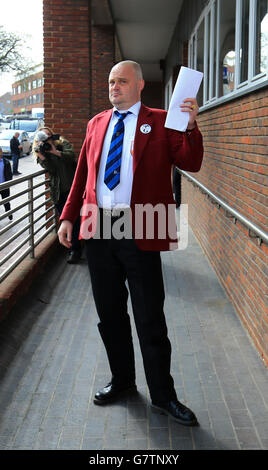 Comic Al Murray, also known as the Pub Landlord, arrives at Thanet District Council offices in Margate, Kent, to hand in his nomination papers as he stands in the South Thanet seat against Ukip leader Nigel Farage. Stock Photo