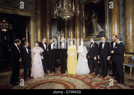 Royalty - Queen with Seven World Leaders - Blue Drawing Room at Buckingham Palace Stock Photo