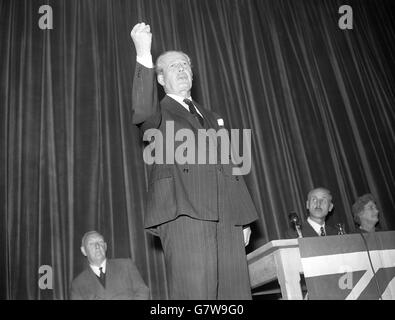 Harold MacMillan, the Prime Minister, addresses an election meeting at the Girl's County Grammer School, Nightingale Lane, in his Bromley (Kent) constituency. Stock Photo