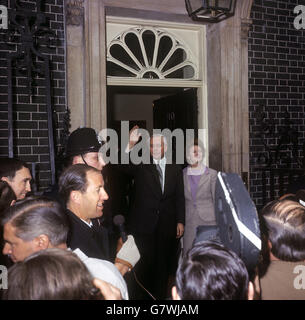 Politics - 1966 General Election - 10 Downing Street Stock Photo