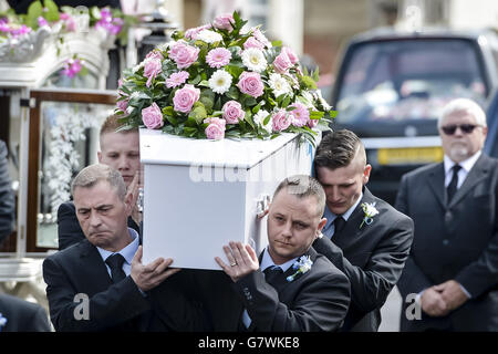 The father of Becky Watts, Darren Galsworthy releases a white dove at ...