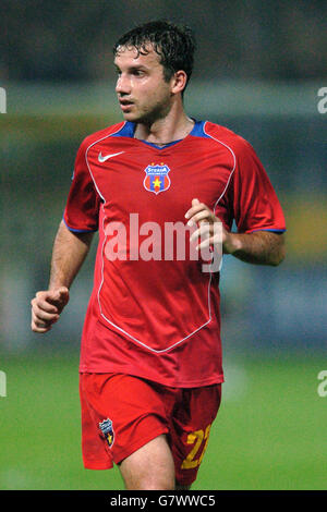 Soccer - UEFA Champions League - Group E - Real Madrid v Steaua Bucuresti -  Santiago Bernabeu. Sorin Paraschiv, Steaua Bucuresti Stock Photo - Alamy