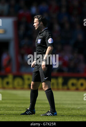 Soccer - Sky Bet Championship - Bournemouth v Sheffield Wednesday - Dean Court. Paul Tierney, match referee Stock Photo