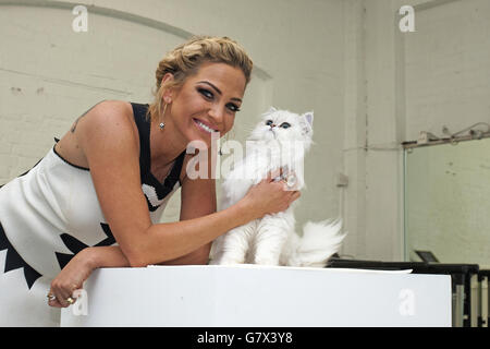 s Happiest Cat and the new face of O2 Refresh, the network's Pay Monthly tariff, at the Pineapple Studios in Covent Garden, London. Stock Photo