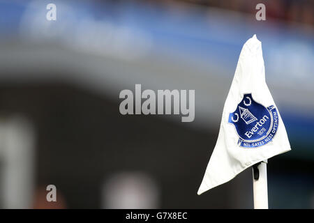 Detail of an Everton corner flag Stock Photo - Alamy