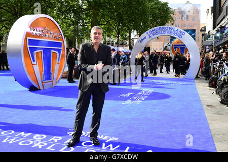 George Clooney arrives for the premiere of Tomorrowland: A World Beyond, at the Odeon Leicester Square, London. PRESS ASSOCIATION Photo. Picture date: Sunday May 17, 2015. See PA story SHOWBIZ Clooney. Photo credit should read: Ian West/PA Wire Stock Photo