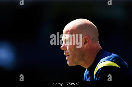 Soccer - Barclay's Premier League - Tottenham Hotspur v Hull City - White Hart Lane. Tottenham Hotspur's Brad Friedel Stock Photo