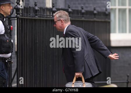 London, UK. 27th June, 2016. Michael Gove, Secretary of State for Justice, arrives for the Conservative Party EU emergency Cabinet Meeting in Downing Street, London, UK Credit:  Jeff Gilbert/Alamy Live News Stock Photo