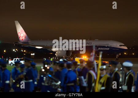 Asuncion, Paraguay. 27th June, 2016. Taiwan's (Republic of China) President Tsai Ing-wen special China Airlines flight arrives at Silvio Pettirossi International Airport, Luque, Paraguay. Credit:  Andre M. Chang/ARDUOPRESS/Alamy Live News Stock Photo