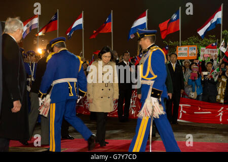 Asuncion, Paraguay. 27th June, 2016. Taiwan's (Republic of China) President Tsai Ing-wen receives military salute at his arrival at Silvio Pettirossi International Airport, Luque, Paraguay. Credit:  Andre M. Chang/ARDUOPRESS/Alamy Live News Stock Photo