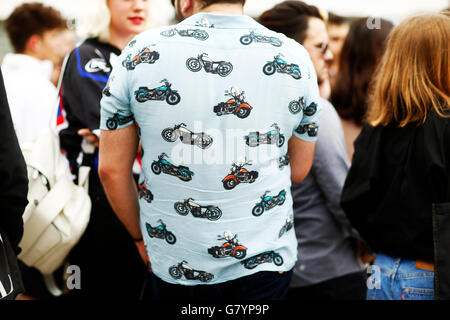 Streetstyle, outside Y-Project show, Paris Fashion Week Men S/S 2017 Stock Photo
