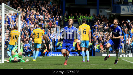 Chelsea's Eden Hazard celebrates after missing his penalty but scoring with the rebound header during the Barclays Premier League match at Stamford Bridge, London. PRESS ASSOCIATION Photo. Picture date: Sunday May 3, 2015. See PA story SOCCER Chelsea. Photo credit should read: Nick Potts/PA Wire. Stock Photo