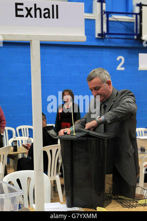 The first ballot box for North Warwickshire is opened at Coleshill Leisure Centre in Coleshill in the General Election 2015. Stock Photo