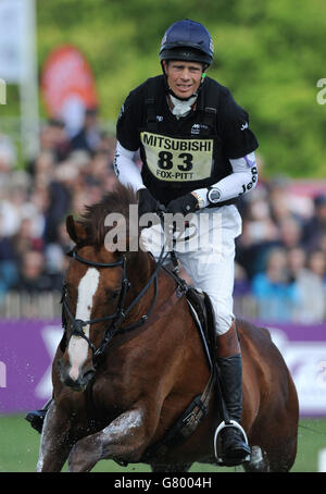 Equestrian - Badminton Horse Trials 2015 - Day Four - Badminton. Great Britain's William Foxx-Pitt rides Chilli Morning during day four of the Badminton Horse Trials, Badminton. Stock Photo