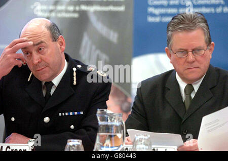 Nottingham Chief Constable Steve Green (left) and John Clarke, Chairman of the Nottingham Police Authority. Stock Photo