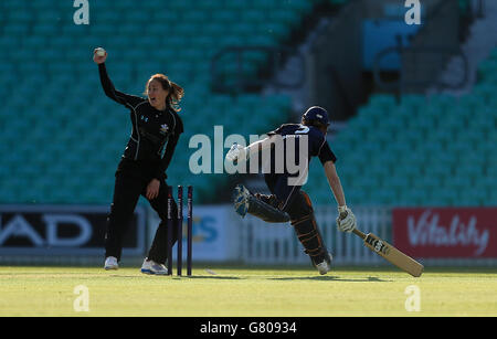 Cricket - Pemberton Greenish London Cup - T20 - Surrey Women v Middlesex Women - Kia Oval Stock Photo