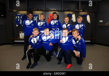 Oldham Athletic represented by South Failsworth Primary school in the dressing room prior to the Kinder+Sport Football League Kids Cup Final Stock Photo