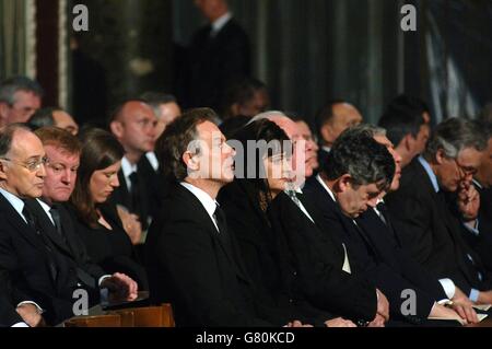 British Prime Minister Tony Blair and his wife Cherie (centre), during the service of Vespers for the Dead in honour of Pope John Paul II. Stock Photo