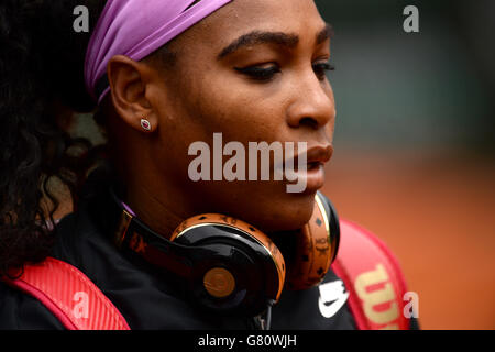 Beats dre hi-res stock photography and images - Page 11 - Alamy