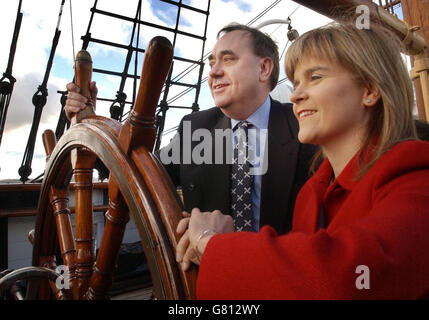 Scottish National Party leader Alex Salmond and deputy leader Nicola Sturgeon launch their party's election campaign from the deck of the Discovery in Dundee. Stock Photo