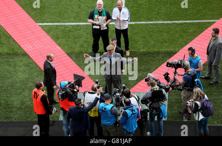 Soccer - International Friendly - Republic of Ireland v England - Aviva Stadium. Former Republic of Ireland manager Jack Charlton during the international friendly at The Aviva Stadium, Dublin, Ireland. Stock Photo