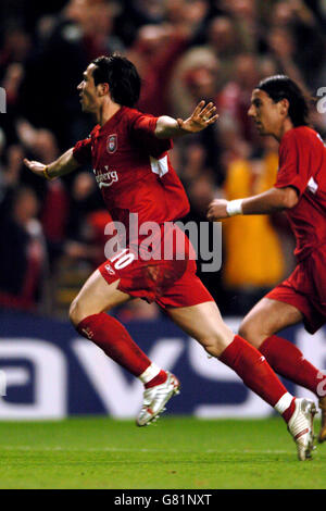 Liverpool's Luis Garcia (l) celebrates scoring the fourth goal Stock Photo  - Alamy