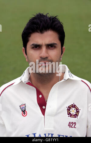 Cricket - Northamptonshire County Cricket Club - 2005 Photocall - County Ground. Usman Afzaal, Northamptonshire Stock Photo