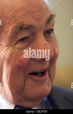 Former Labour Prime Minister Lord Callaghan celebrating his 90th birthday with a family party near his East Sussex home. Stock Photo